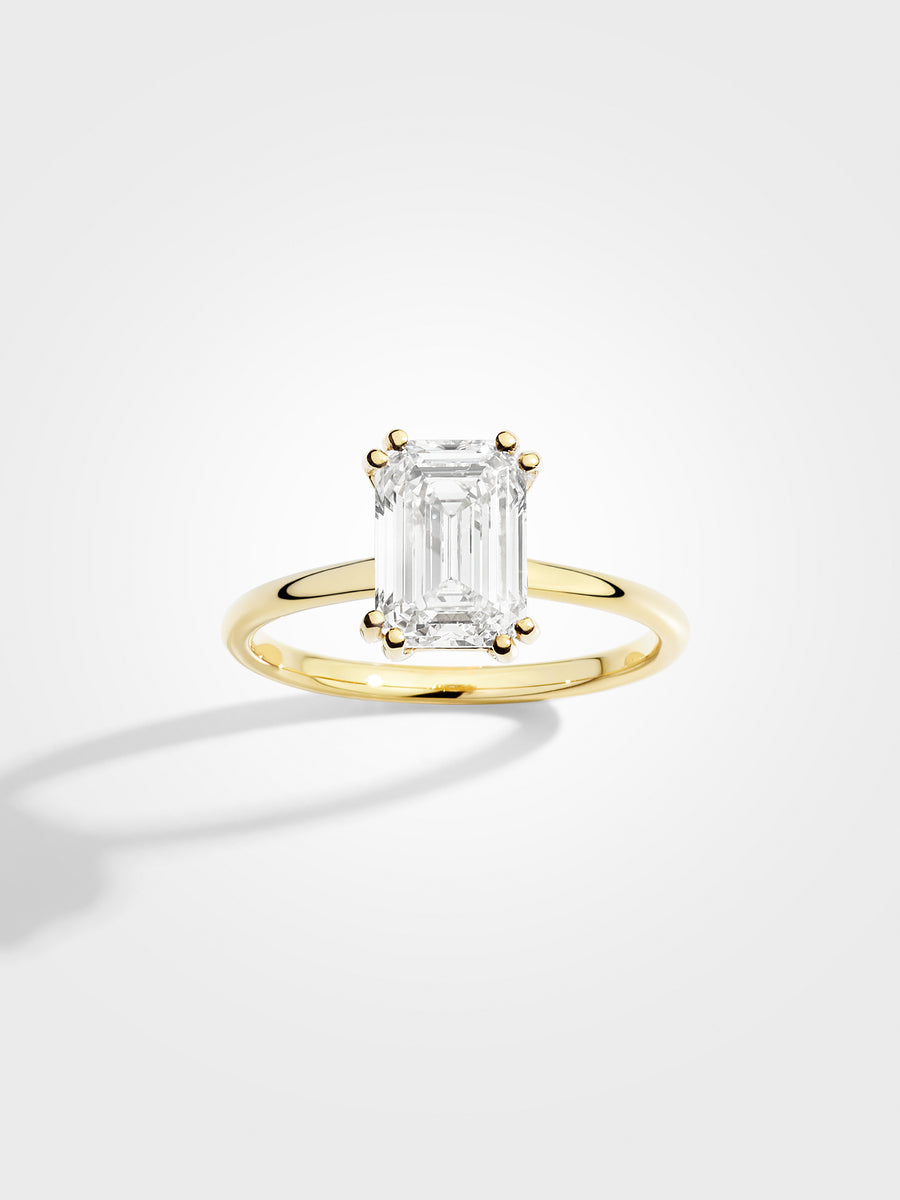 Emerald Solitaire - Yellow Gold - 2 ct