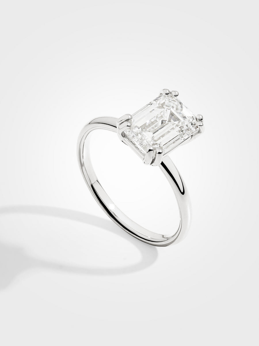 Emerald Solitaire - White Gold - 3 ct