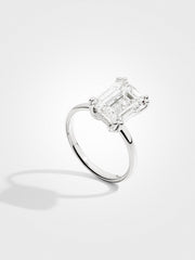 Emerald Solitaire - White Gold - 5 ct