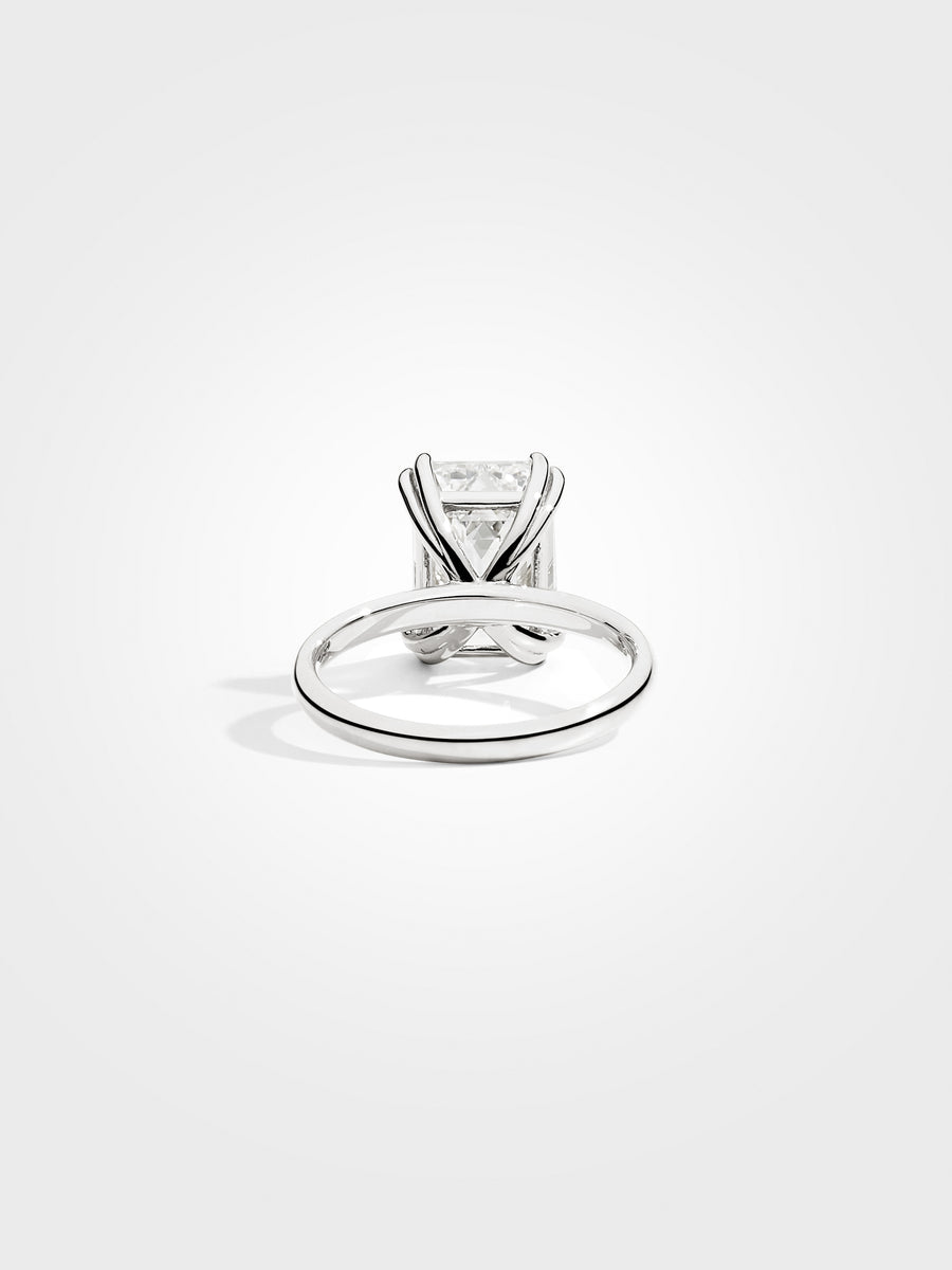 Emerald Solitaire - White Gold - 5 ct
