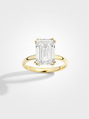 Emerald Solitaire - Yellow Gold - 5 ct