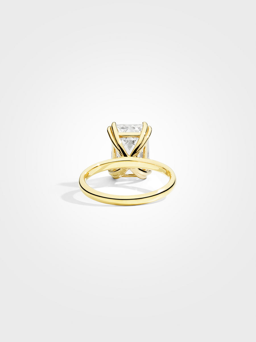 Emerald Solitaire - Yellow Gold - 5 ct