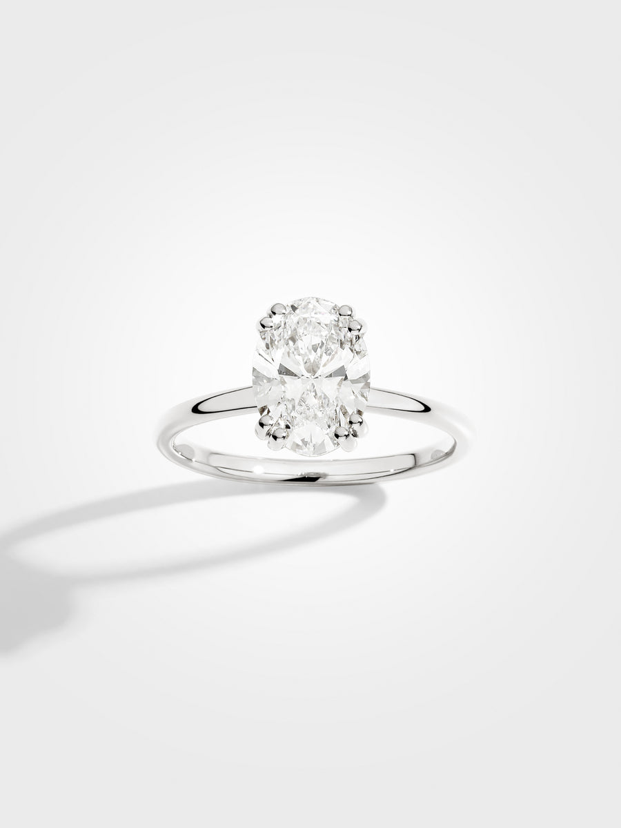 Oval Solitaire - White Gold - 2 ct