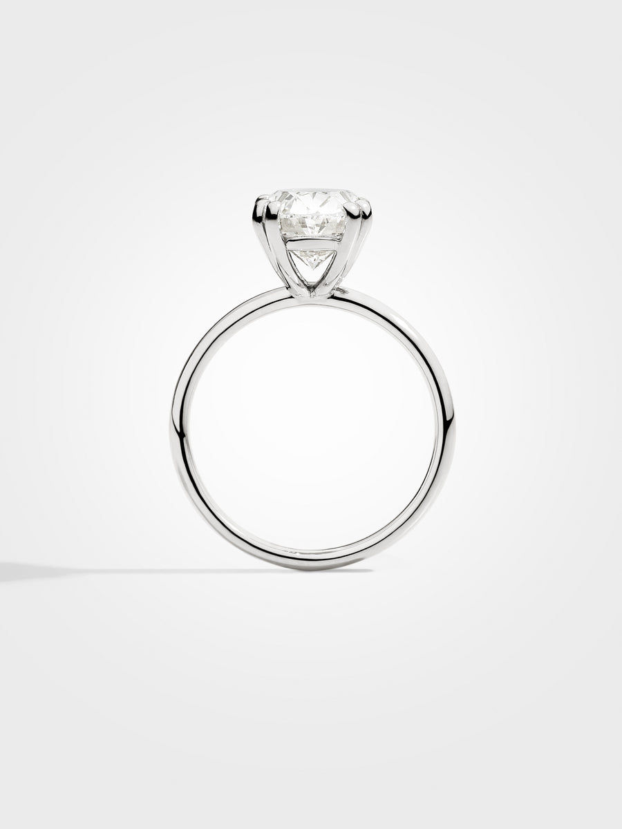 Oval Solitaire - White Gold - 3 ct