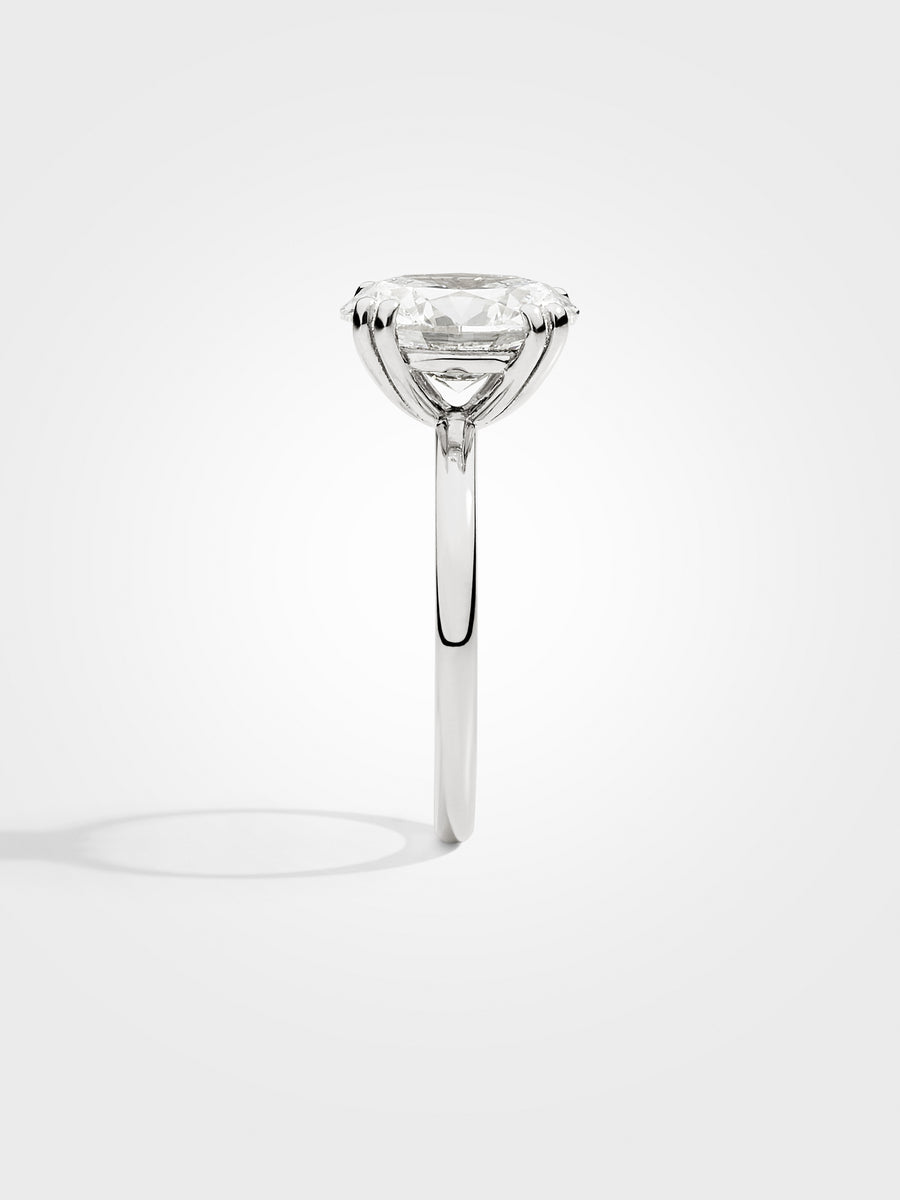 Oval Solitaire - White Gold - 3 ct