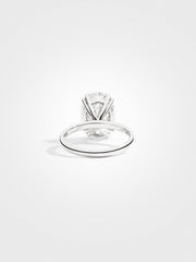 Oval Solitaire - White Gold - 5 ct