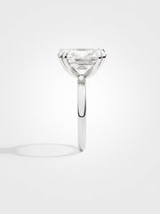 Oval Solitaire - White Gold - 5 ct