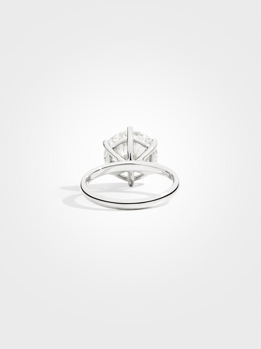 Round Solitaire - White Gold - 5 ct